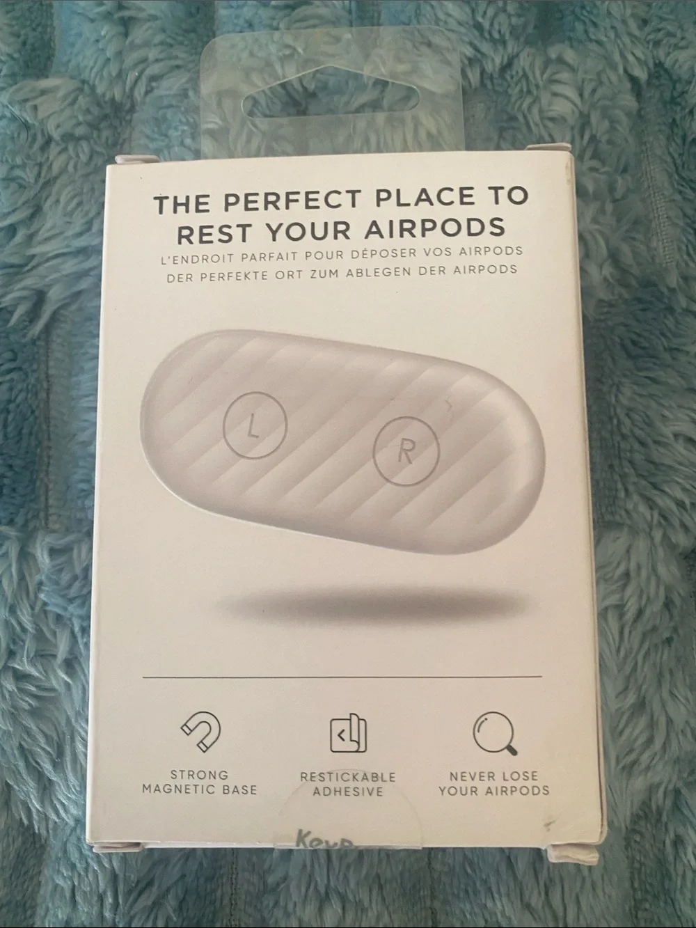 KeyBudz White AirDockz Magnetic Dock for AirPods - White